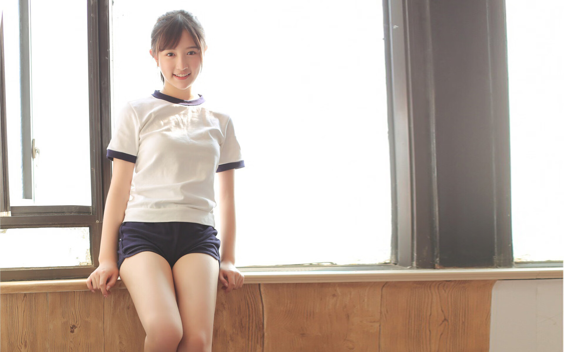 多特蒙德主场2-0战胜门兴格拉德巴赫，继续领跑德甲，多特蒙德客场