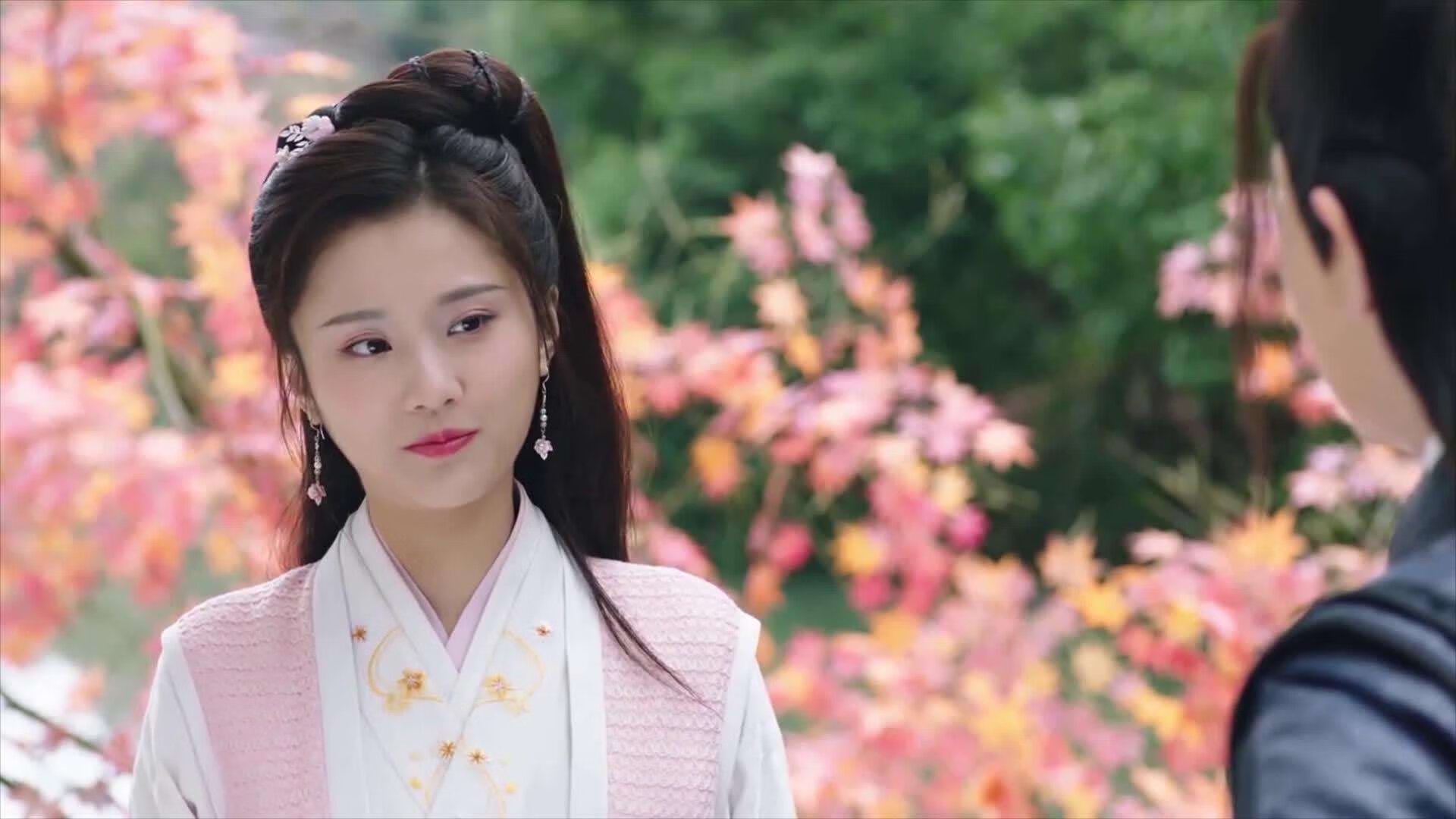 拜仁慕尼黑俱乐部教练表态支持射手状态不佳，拜仁慕尼黑主教练实况